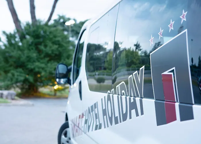 Smart Hotel Holiday